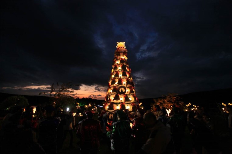 Arnaoon Christmas Village